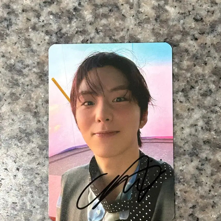 [BUNJANG] Monsta X Kihyun Apple Music Signed Photocard / 몬스타엑스 기현 애플뮤직 당첨자 싸인포카