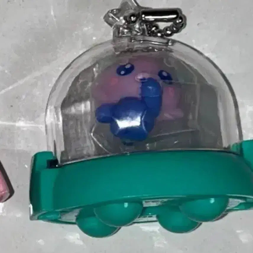 [BUNJANG] Tamagotchi Paradise Collectible Recette Punch Figure / 다마고치 파라다이스 콜렉터블 레서판치 양도합니다!