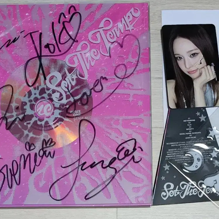[BUNJANG] Izna Signed Album / 이즈나 친필싸인앨범