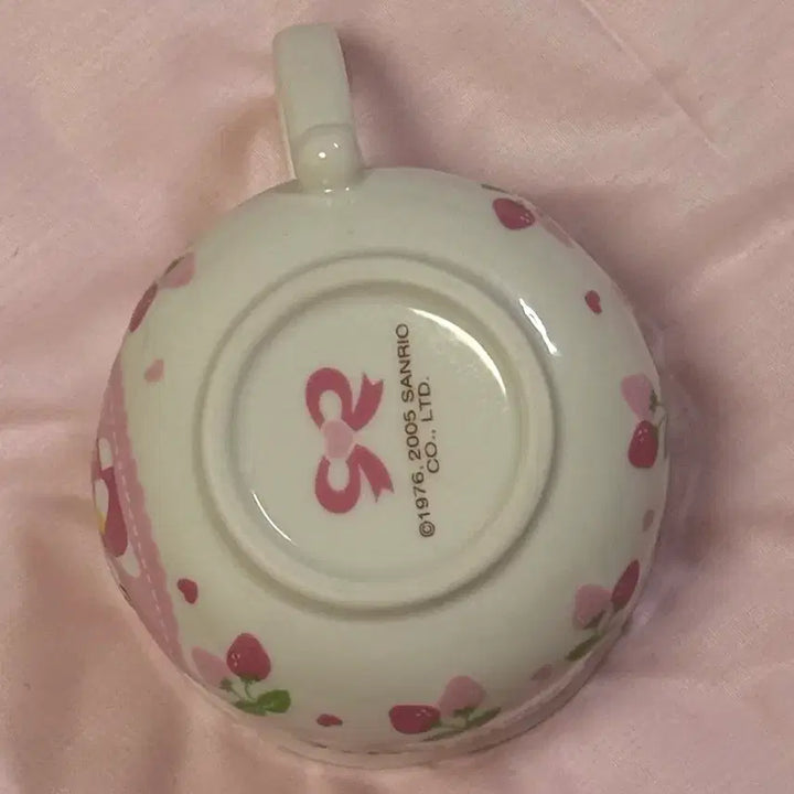 [BUNJANG] Vintage Strawberry Kitty Cup / (새상품컨디션) 고전딸기키티 컵, 고전딸기키티