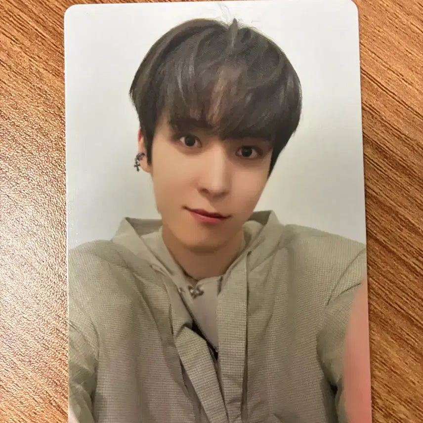 [BUNJANG] ATEEZ Yunho Golden Hour 1 Hello82 US Photocard / 에이티즈 윤호 Golden hour 1 미국 Hello82 포카