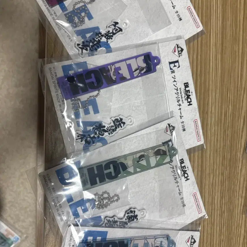 [BUNJANG] Bleach E-sang Acrylic Keychain - Aizen, Renji, Urahara, Grimmjow / 블리치 e상 아크릴 키링 아이젠 렌지  우라하라 그림죠
