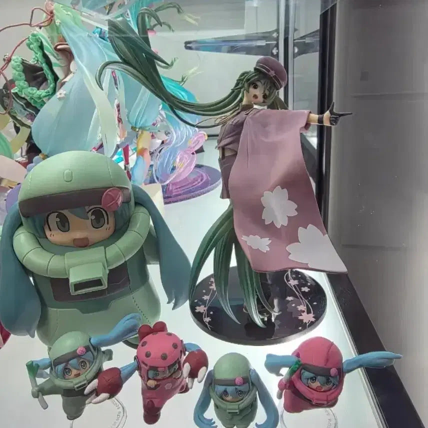 [BUNJANG] Miku Hatsune Senbonzakura Figure by P.M. (Princess of Birth) / 하츠네 미쿠 피규어 프링 천본앵 판매합니다