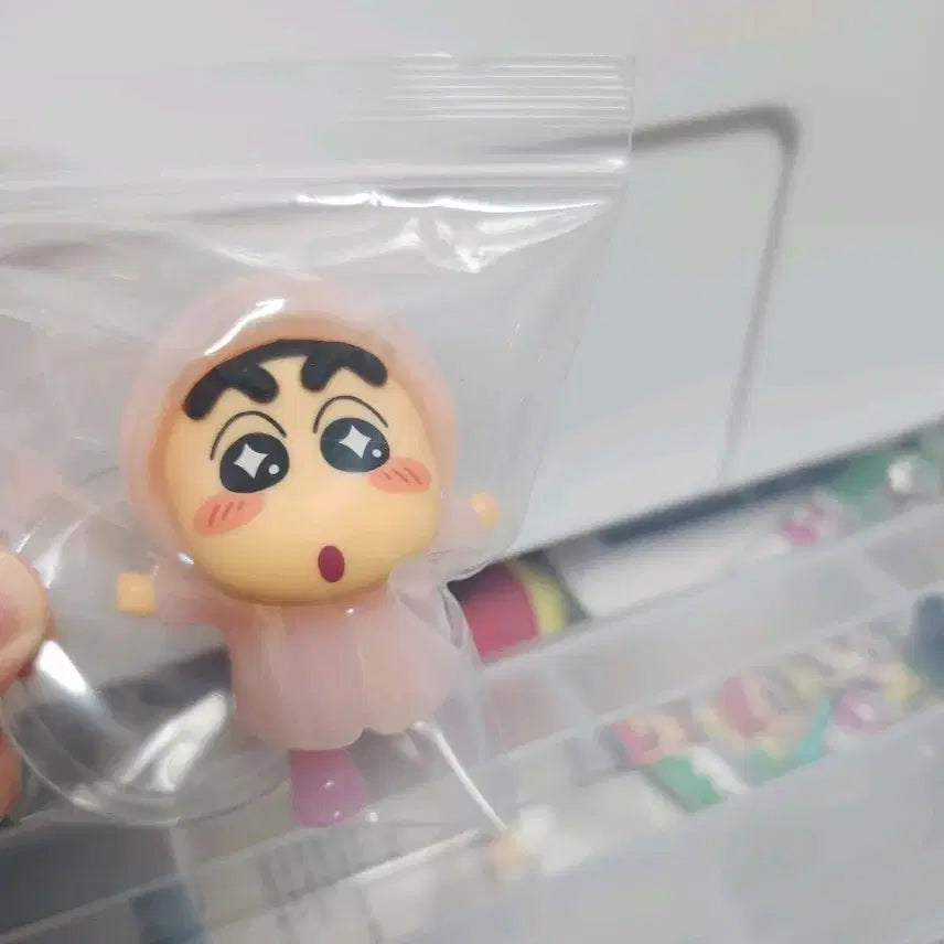 [BUNJANG] Crayon Shin-chan Raincoat Figure / 짱구는 못말려 우비 피규어