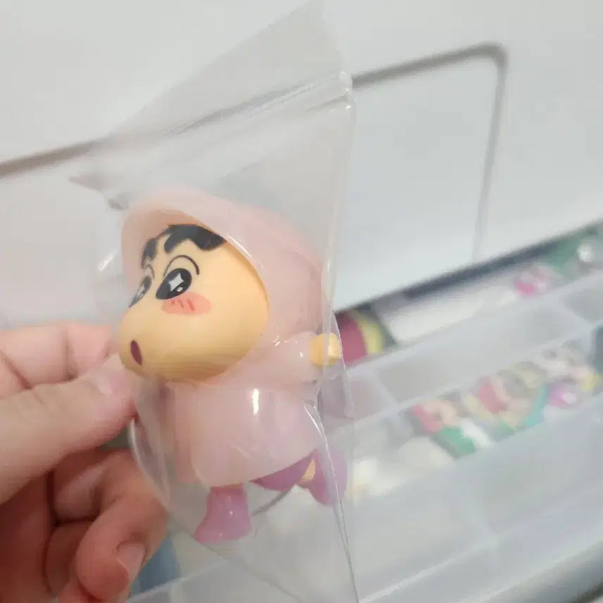[BUNJANG] Crayon Shin-chan Raincoat Figure / 짱구는 못말려 우비 피규어