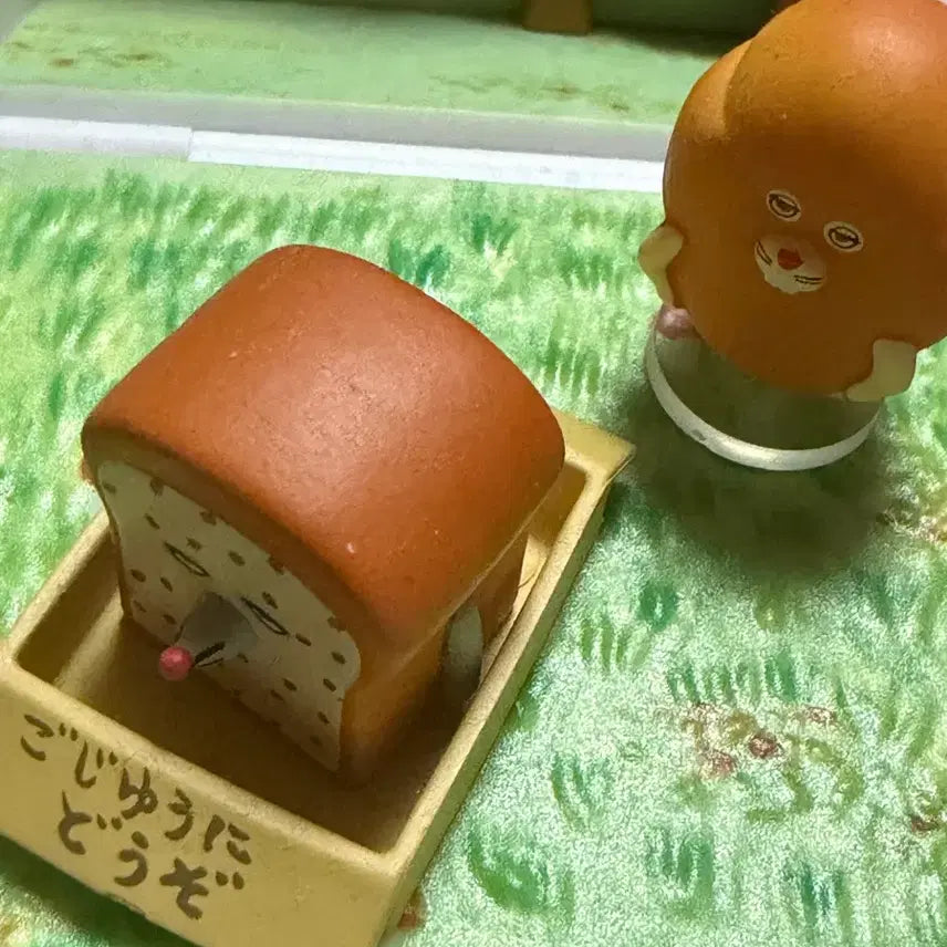 [BUNJANG] Bread Thief Figure / 빵도둑 피규어