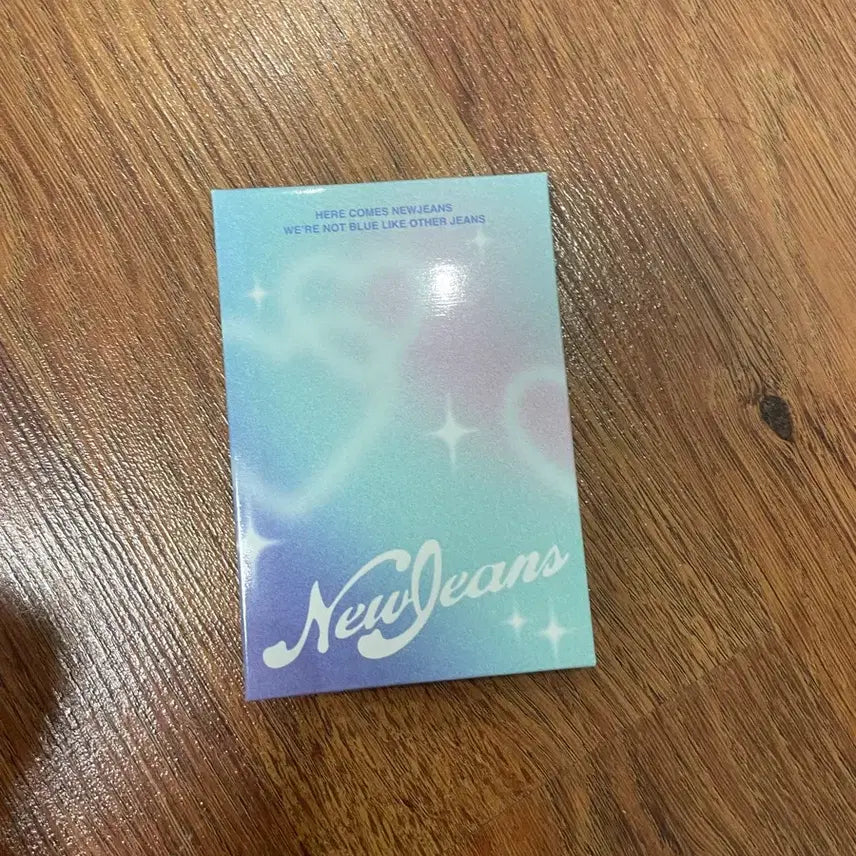 [BUNJANG] NewJeans Official Photocard Set + Haerin, Group Unofficial Photocard Bundle / 뉴진스 공식 포토카드 4세트 + 해린, 단체 비공식 포카 (22장)