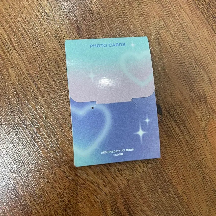 [BUNJANG] NewJeans Official Photocard Set + Haerin, Group Unofficial Photocard Bundle / 뉴진스 공식 포토카드 4세트 + 해린, 단체 비공식 포카 (22장)