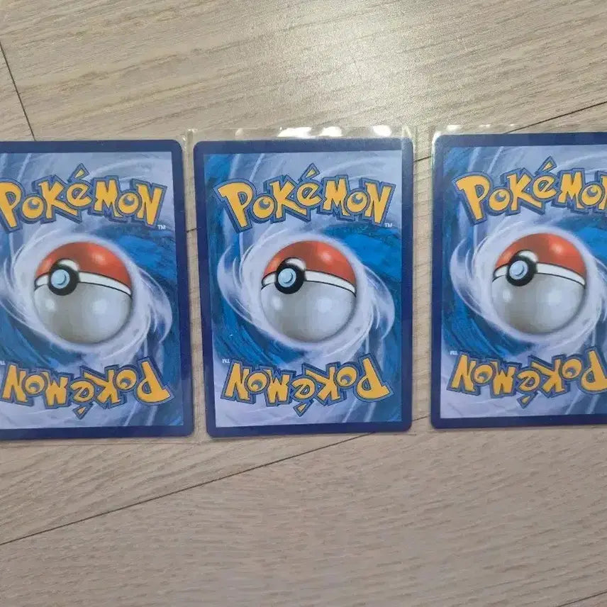 [BUNJANG] Pokemon 25th Anniversary Pikachu Bundle Set (3 Cards) / 포켓몬카드 25주년 피카츄 3장 일괄