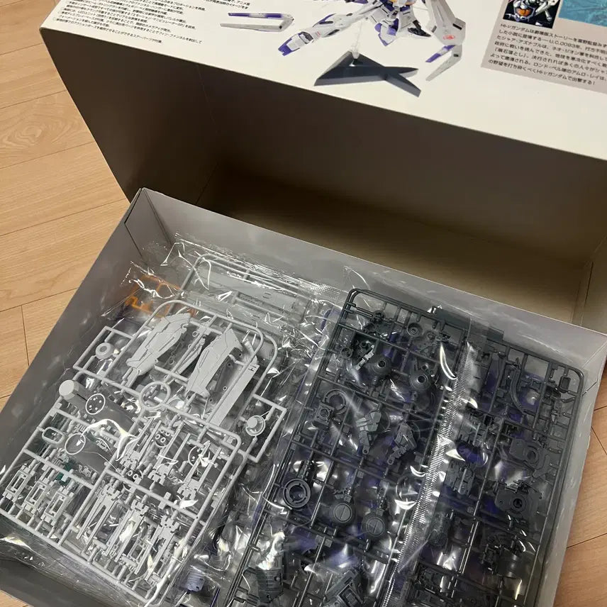 [BUNJANG] MG Hi-Nu Gundam Ver. Ka / MG 하이뉴건담 Ver. Ka