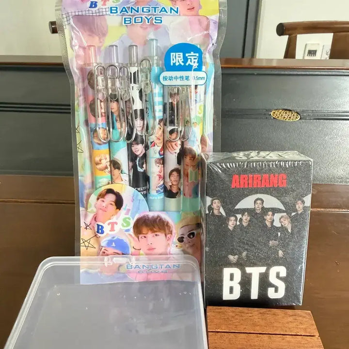 [BUNJANG] BTS Gel Pens Set (6 pcs) &amp; Photocards Bundle (55 pcs) / BTS 젤펜 6개 &amp; 포카 55장