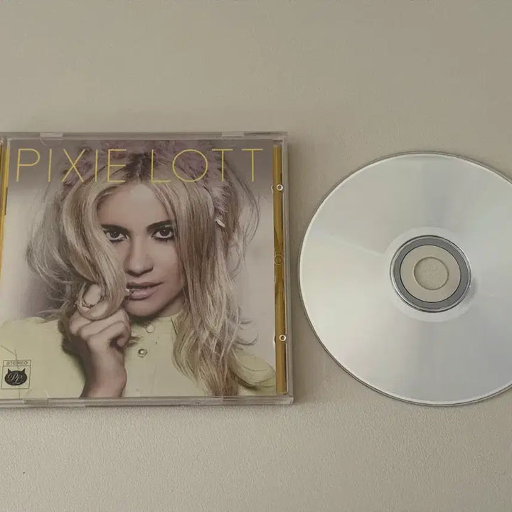[BUNJANG] Pixie Lott Turn It Up Louder CD Album / 픽시 로트 Pixie Lott 팝송 음악 CD 앨범 팝니다