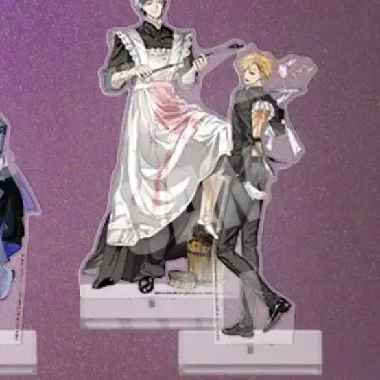 [BUNJANG] LE SSERAFIM Red Moon Acrylic Stand Set / 풀북 레봄 아크릴2개 일괄양도 살롱드르봉