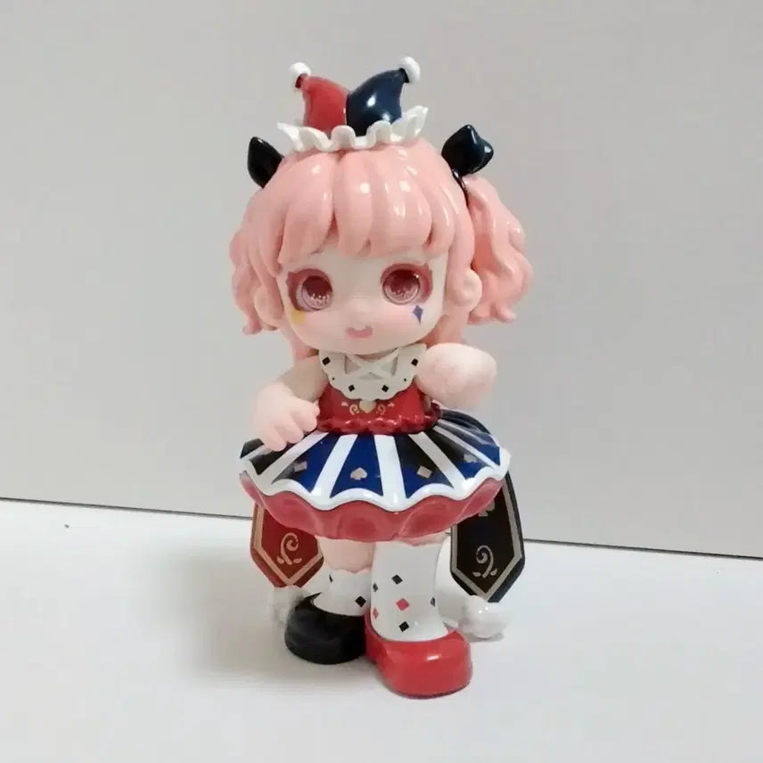 [BUNJANG] MIANA Wonderland Crown Figure Tiny Ville / 미아나 원더랜드 크라운 피규어 타이니빌 상품
