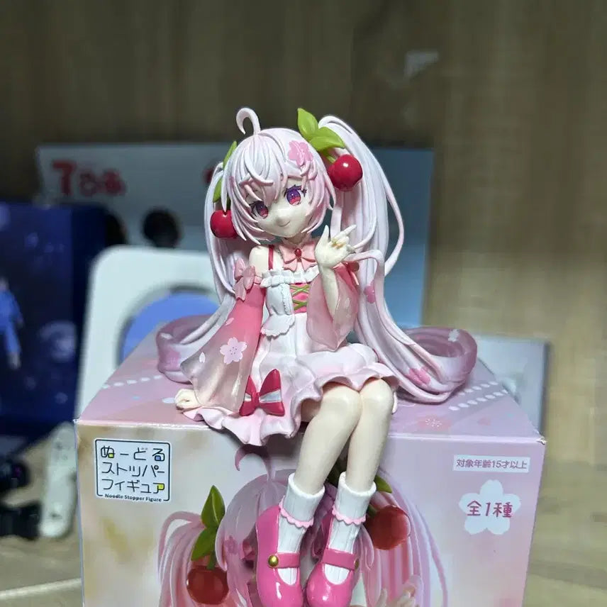 [BUNJANG] Sakura Miku Noodle Stopper Figure / 사쿠라미쿠 누들 스토퍼