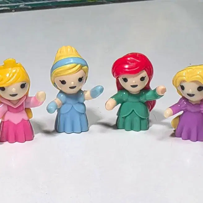 [BUNJANG] Kinder Joy Disney Princess, Prince, Marvel Figurines Bundle Set / 킨더조이 디즈니 공주 왕자 마블 피규어 15종 일괄 (택포)