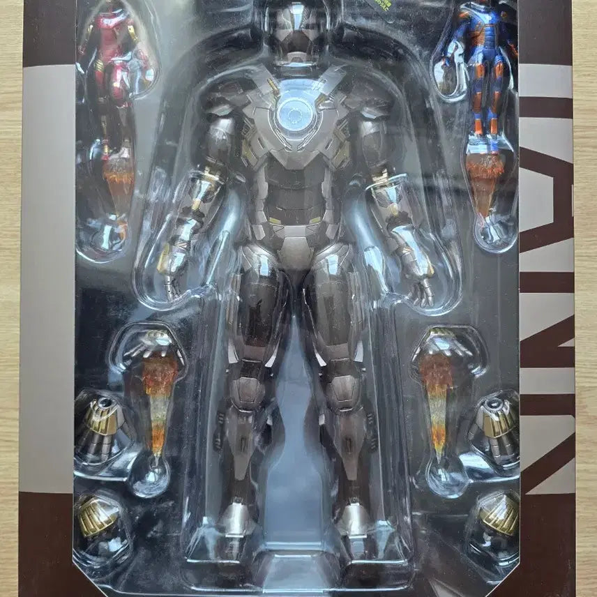 [BUNJANG] Hot Toys Iron Man Mark 24 Tank / 핫토이 아이언맨 마크24 탱크
