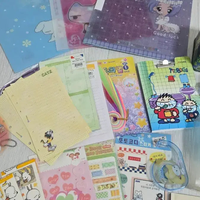 [BUNJANG] Vintage Stationery Bundle: Tteobagee, Sleeping Ko, Digimon, Valentine Stickers / 고전문구 일괄처분)) 떠버기  슬리핑코 고전스티커 디지몬 발렌