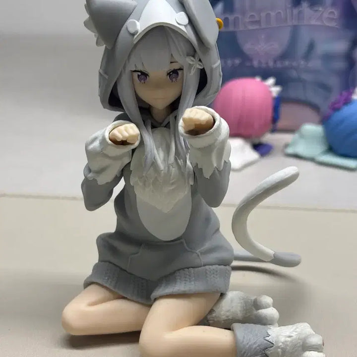[BUNJANG] Re:Zero YUMEMI RISE Emilia Figure + Gacha Bundle Set / [일괄] 리제로 유메미라이즈 에밀리아 피규어 + 가챠 세트