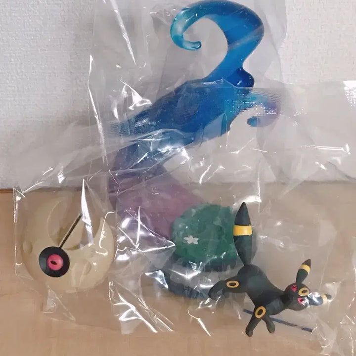 [BUNJANG] Pokemon Umbreon Lunatone Re-Ment (Sealed) / (미개봉) 포켓몬 블래키 루나톤 리멘트