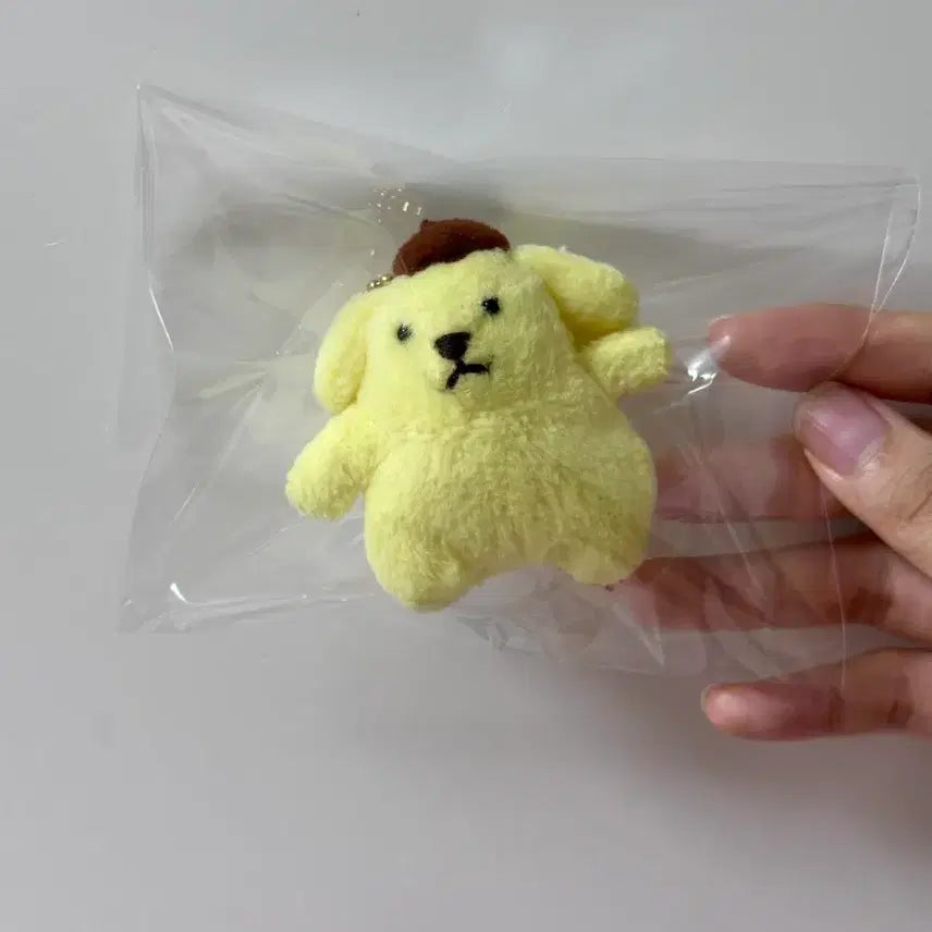[BUNJANG] Sanrio Pompompurin 1996 Vintage Plush Charm &amp; Badge Set / 오늘만 초레어 산리오 고전 초기 96 폼폼푸린 인형 키링 뱃지