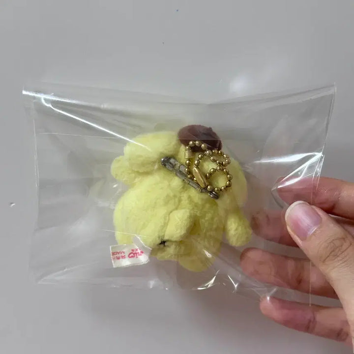 [BUNJANG] Sanrio Pompompurin 1996 Vintage Plush Charm &amp; Badge Set / 오늘만 초레어 산리오 고전 초기 96 폼폼푸린 인형 키링 뱃지
