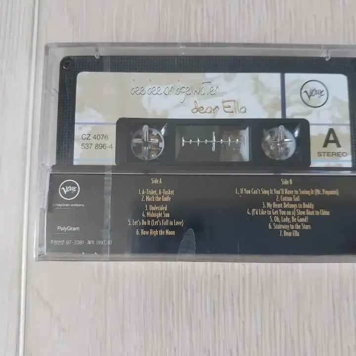 [BUNJANG] Didi BridgeWater dear Ella Sealed Cassette Tape / 디디 브릿지워터 dear Ella 미개봉 카세트 테이프