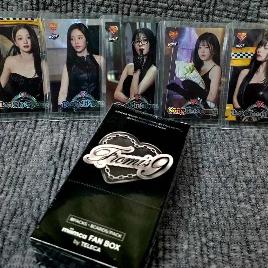 [BUNJANG] fromis_9 Fanbox 5 + KCCF Promo Cards / 프로미스나인  팬박스 5개+ KCCF 프로모 카드. fromis9