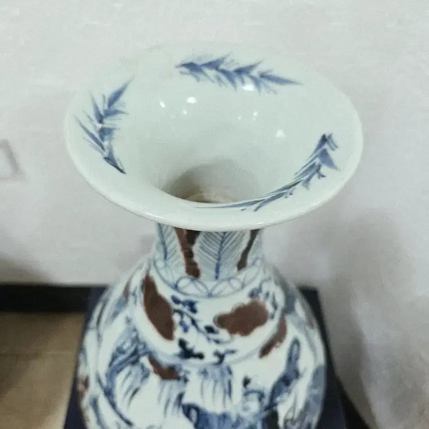 [BUNJANG] Blue and White Glazed Porcelain Vase / 중국도자기 청화 유리홍 옥호춘병