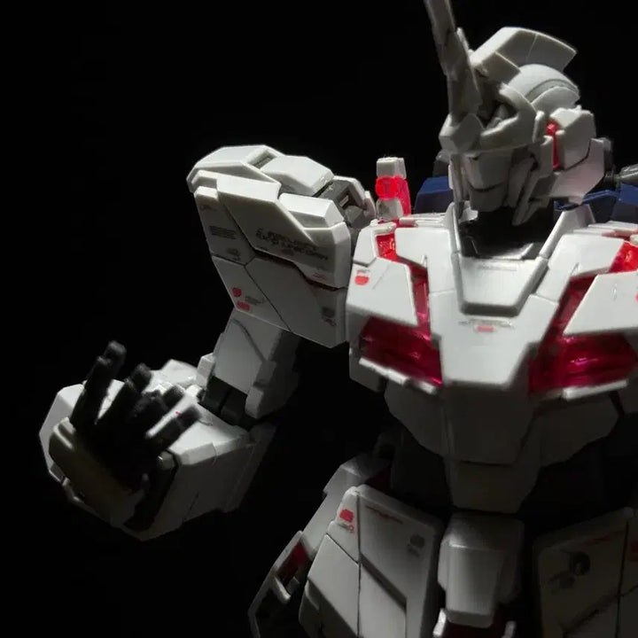 [BUNJANG] MG Unicorn Ver.Ka Custom Build with Reinforced Joints and Articulated Hands / [급처/관절보강] MG 유니콘 버카 관절개조+가동손 완성작