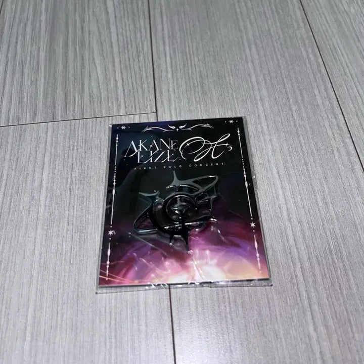 [BUNJANG] Stellive Akane Rizel Metal Badge / 스텔라이브 아카네 리제 금속 뱃지 판매합니다