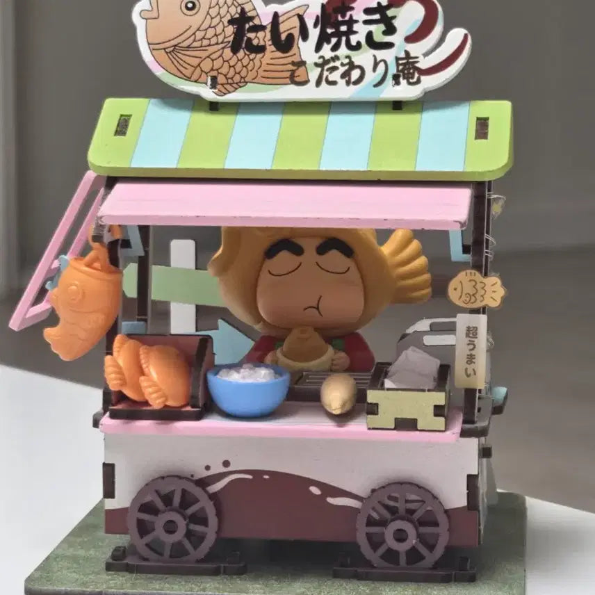 [BUNJANG] Crayon Shin-chan Night Market Food Truck Series Bungeoppang Block Miniature / 짱구 피규어 야시장 푸드트럭 시리즈 붕어빵 블럭 미니어처
