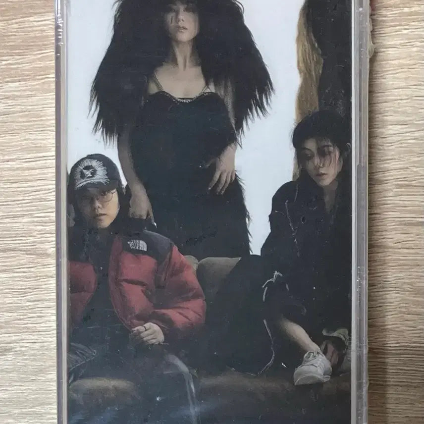 [BUNJANG] So Yoon Hwang Cassette Tape (Sealed) / (새소년) 황소윤 카세트 테이프 판매 (미개봉)