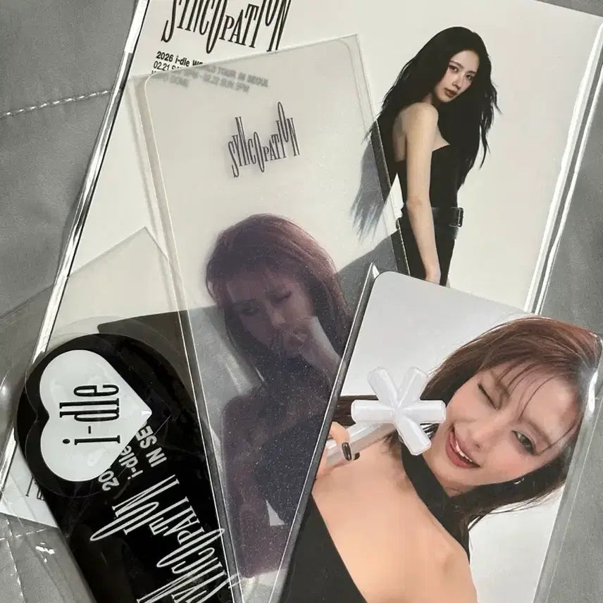 [BUNJANG] G)I-DLE Minnie Concert Neverland Zone VIP POB Photocard Bookmark Postcard / 아이들 민니 콘서트 네버랜드존 vip 특전 포카 책갈피 엽서