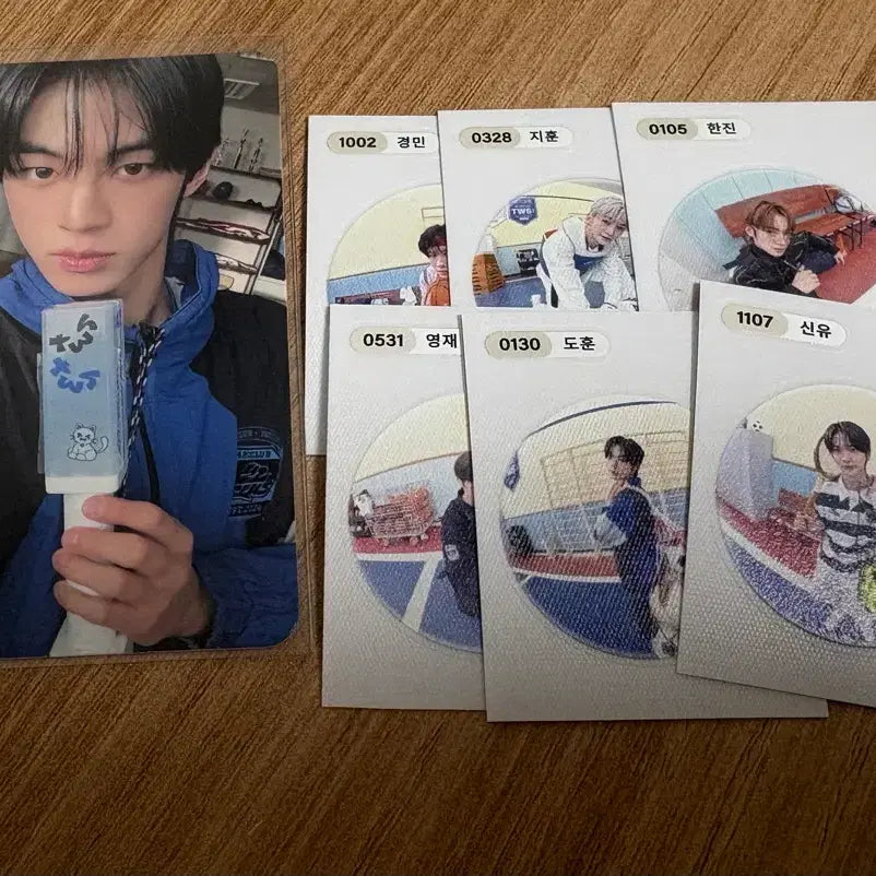 [BUNJANG] Tours Dohoon 42 Zone Photocard + Sticker Sheet / 투어스 42존 포카 도훈 + 띠부씰