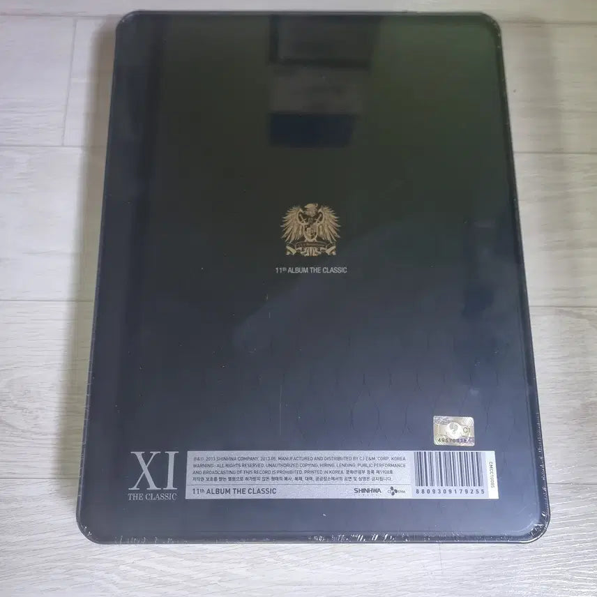 [BUNJANG] Shinhwa 11th Album XI THE CLASSIC Limited Edition (Sealed) / [미개봉]신화-11집 XI THE CLASSIC(한정판)판매(재고:1장)
