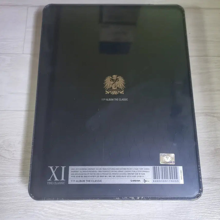 [BUNJANG] Shinhwa 11th Album XI THE CLASSIC Limited Edition (Sealed) / [미개봉]신화-11집 XI THE CLASSIC(한정판)판매(재고:1장)