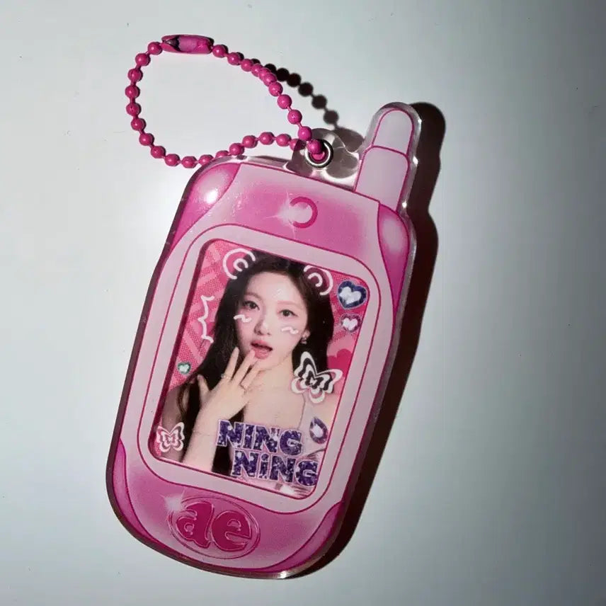 [BUNJANG] Ningning Phone Shape Keyring Pink / 닝닝 폰 모양 키링 핑크