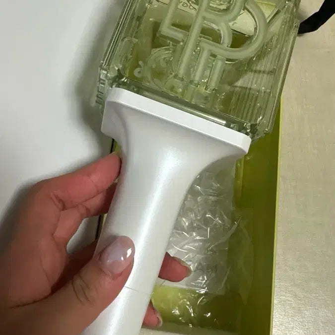 [BUNJANG] NCT Dream Official Light Stick (Newjeum) / Nct dream 공식 응원봉(뉴믐) 양도합니다