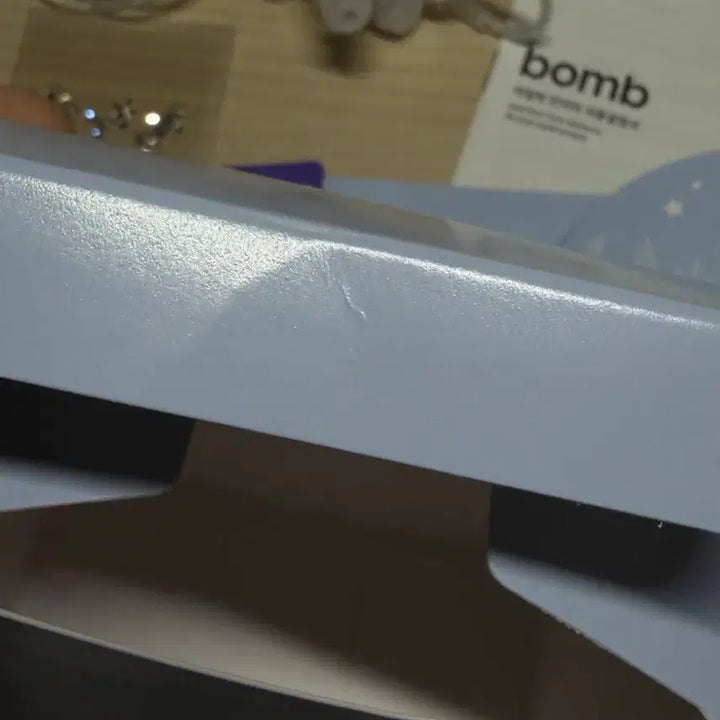 [BUNJANG] ILLIT BOMB In-ear Earphones Album / 아일릿 Bomb 인이어 이어폰 앨범