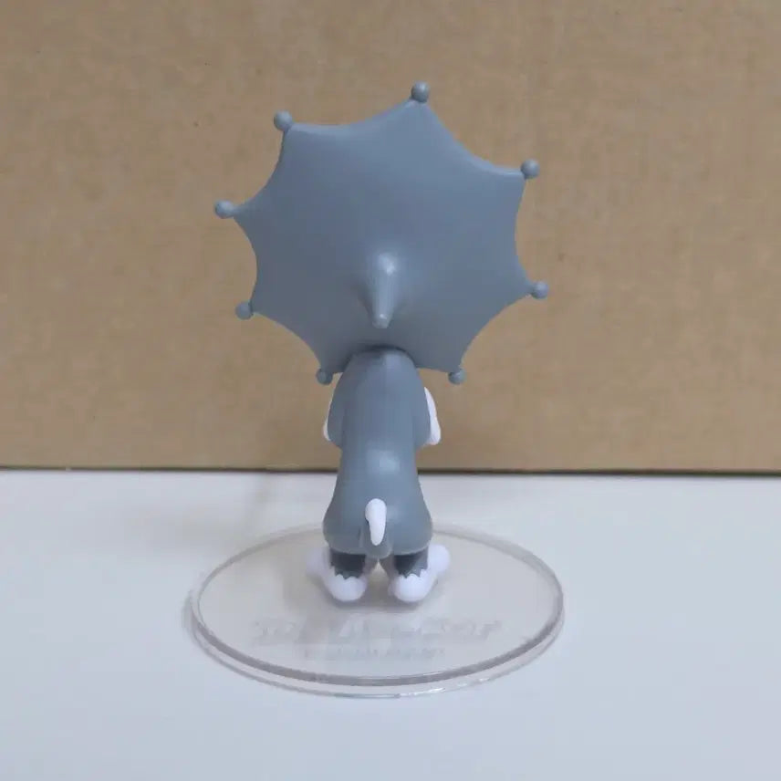 [BUNJANG] Tom &amp; Jerry Funny Art Collection Tom Eating Umbrella Figure / 톰과 제리 퍼니 아트 컬렉션 우산을 먹은 톰 피규어