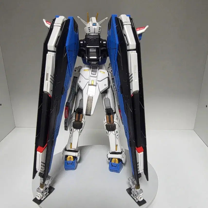 [BUNJANG] Bandai Full Mechanics Freedom Gundam Ver GCP Gundam Base Limited Edition / 반다이 풀 메카닉스 프리덤 건담 Ver GCP  건담베이스 한정판 가조립