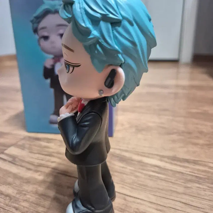 [BUNJANG] G-Dragon Tuxedo Figure / 지드래곤 피규어
