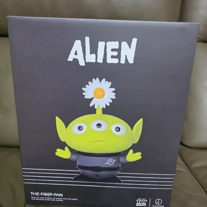 [BUNJANG] The First Fan Collectible Figure Alien Toy Story Alien / 더 퍼스트 팬 컬렉터블 피규어 에일리언 토이스토리 알린