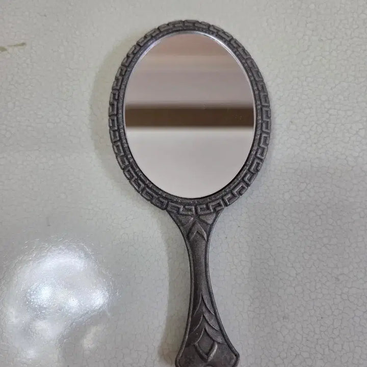 [BUNJANG] Antique Pewter Hand Mirror with Floral Decoration / 앤틱 주석 손 거울