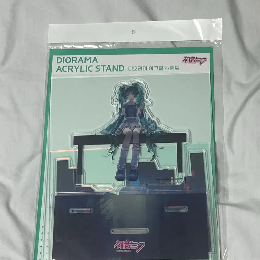 [BUNJANG] Hatsune Miku Thanksgiving Diorama Acrylic Stand / 미쿠 감사제 디오라마 아크릴 스탠드
