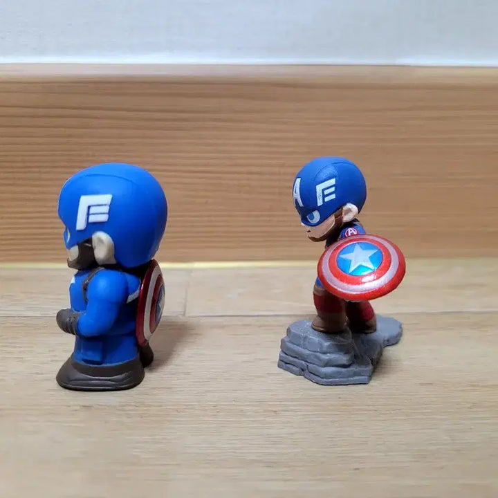 [BUNJANG] Marvel Captain America Mini Figure Set (2 Types) / 마블 캡틴 아메리카 미니 피규어 2종 세트