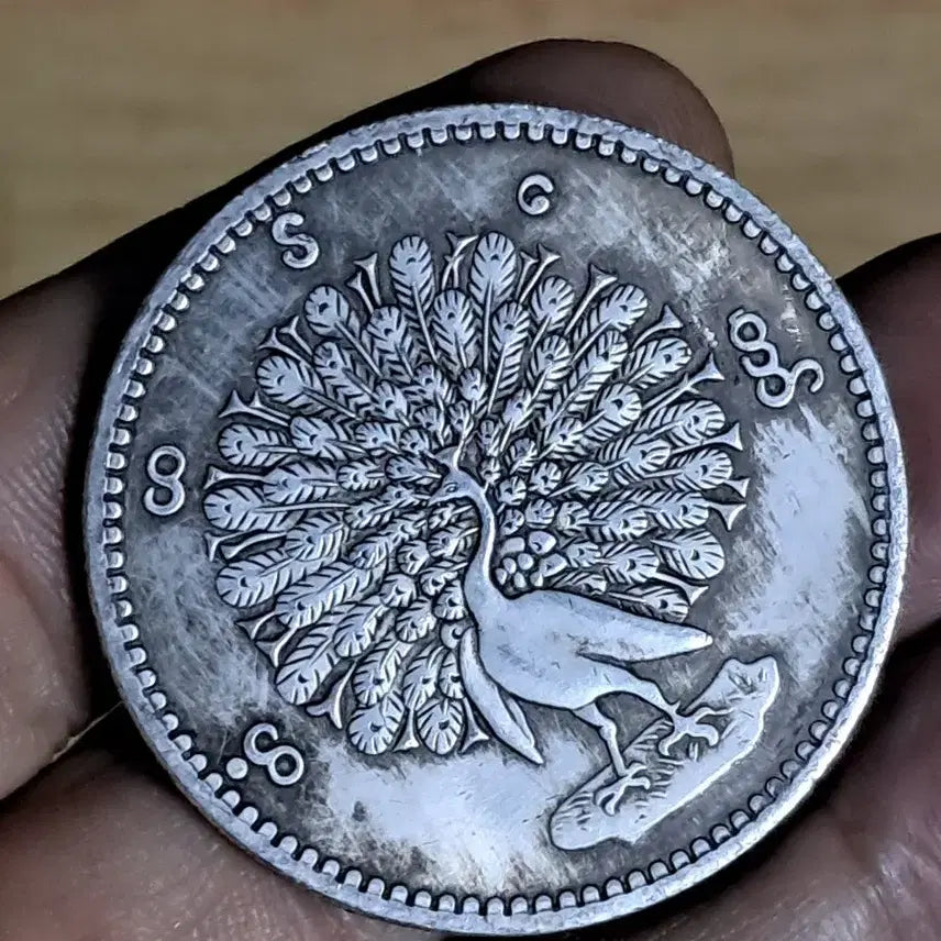 [BUNJANG] Assorted Foreign Coins: Silver, Gold, Ancient Chinese Coins, and Banknotes / U82 외국동전 은화 금화 고전주화 중국동전 해외동전 엽전 별전 중국지폐