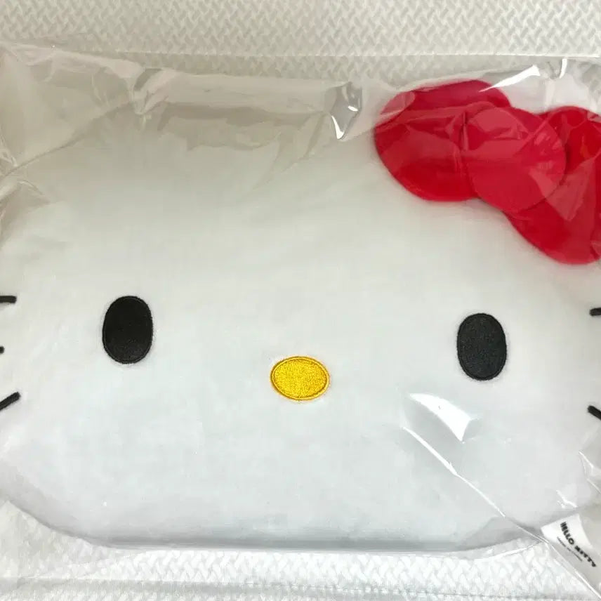 [BUNJANG] Hello Kitty Face Cushion / 헬로키티 얼굴쿠션 새상품