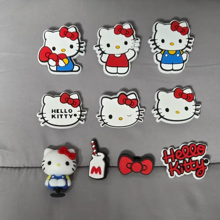 [BUNJANG] Hello Kitty Charm Set with Pink Pouch / 키티 지비츠 세트 핑크 파우치